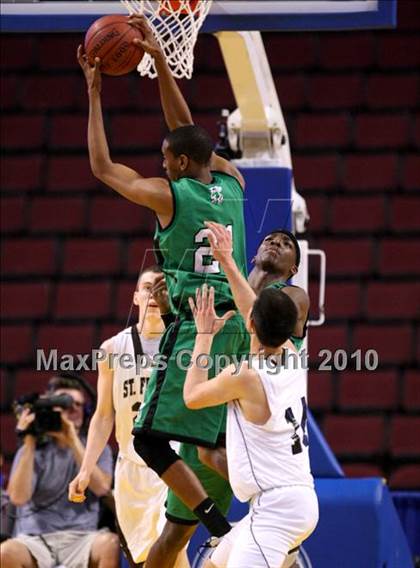 Thumbnail 2 in Lincoln vs. St. Francis (CIF State D2 Final) photogallery.