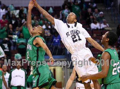 Thumbnail 1 in Lincoln vs. St. Francis (CIF State D2 Final) photogallery.