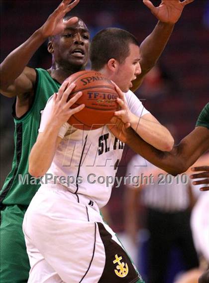 Thumbnail 2 in Lincoln vs. St. Francis (CIF State D2 Final) photogallery.