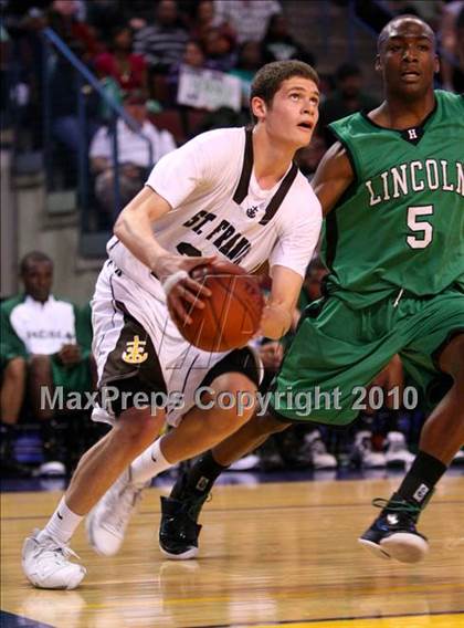Thumbnail 1 in Lincoln vs. St. Francis (CIF State D2 Final) photogallery.