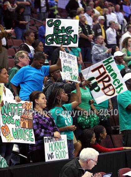 Thumbnail 1 in Lincoln vs. St. Francis (CIF State D2 Final) photogallery.