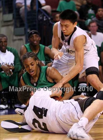 Thumbnail 3 in Lincoln vs. St. Francis (CIF State D2 Final) photogallery.