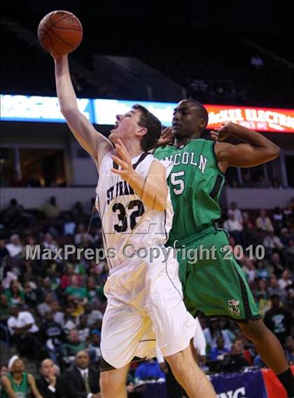 Thumbnail 2 in Lincoln vs. St. Francis (CIF State D2 Final) photogallery.