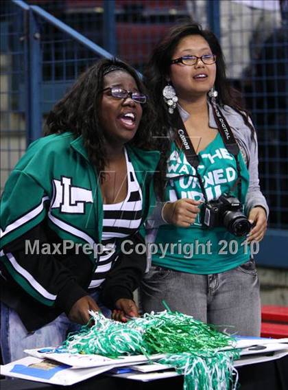 Thumbnail 2 in Lincoln vs. St. Francis (CIF State D2 Final) photogallery.