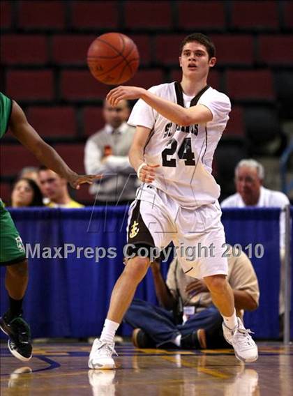 Thumbnail 1 in Lincoln vs. St. Francis (CIF State D2 Final) photogallery.