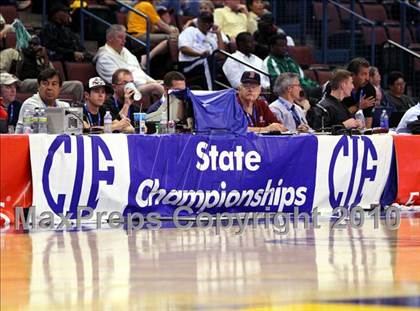 Thumbnail 2 in Lincoln vs. St. Francis (CIF State D2 Final) photogallery.