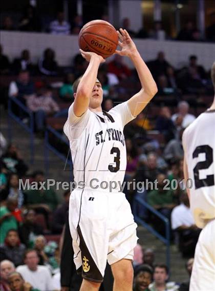 Thumbnail 3 in Lincoln vs. St. Francis (CIF State D2 Final) photogallery.