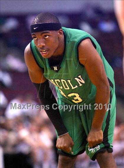 Thumbnail 1 in Lincoln vs. St. Francis (CIF State D2 Final) photogallery.