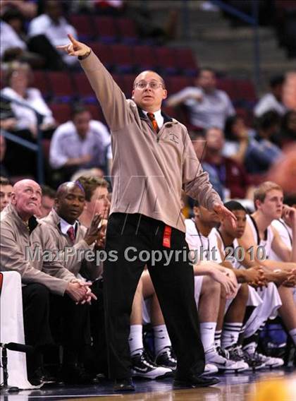 Thumbnail 2 in Lincoln vs. St. Francis (CIF State D2 Final) photogallery.