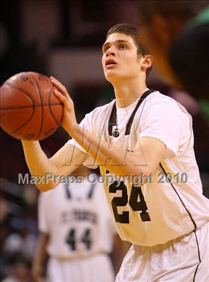 Thumbnail 3 in Lincoln vs. St. Francis (CIF State D2 Final) photogallery.