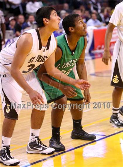 Thumbnail 3 in Lincoln vs. St. Francis (CIF State D2 Final) photogallery.
