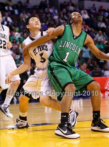 Thumbnail 3 in Lincoln vs. St. Francis (CIF State D2 Final) photogallery.