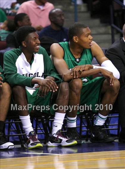 Thumbnail 3 in Lincoln vs. St. Francis (CIF State D2 Final) photogallery.