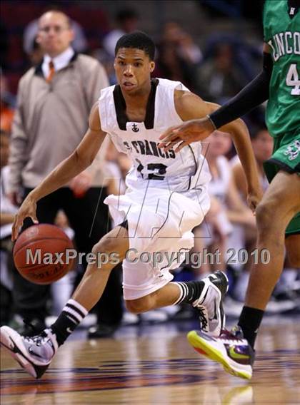 Thumbnail 2 in Lincoln vs. St. Francis (CIF State D2 Final) photogallery.