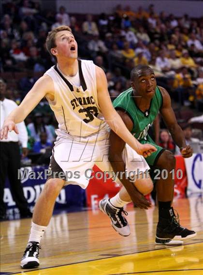 Thumbnail 3 in Lincoln vs. St. Francis (CIF State D2 Final) photogallery.