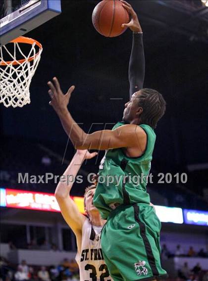 Thumbnail 2 in Lincoln vs. St. Francis (CIF State D2 Final) photogallery.