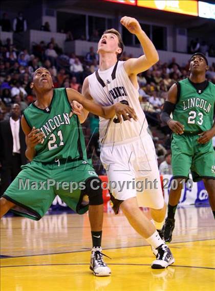 Thumbnail 3 in Lincoln vs. St. Francis (CIF State D2 Final) photogallery.