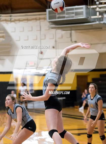Thumbnail 2 in Hixson vs Upperman photogallery.