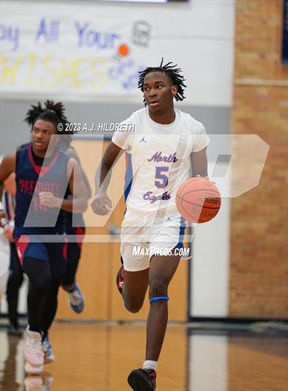 Thumbnail 2 in Truman vs. Olathe North (Phog Allen Invitational) photogallery.