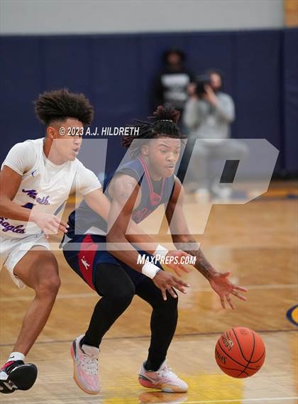 Thumbnail 3 in Truman vs. Olathe North (Phog Allen Invitational) photogallery.