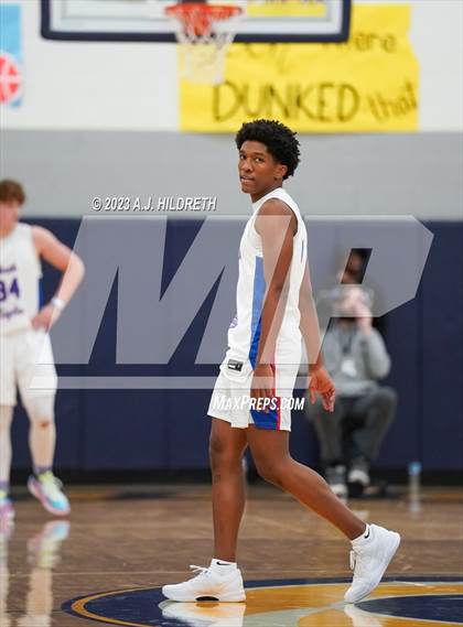 Thumbnail 2 in Truman vs. Olathe North (Phog Allen Invitational) photogallery.