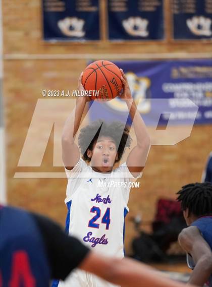 Thumbnail 2 in Truman vs. Olathe North (Phog Allen Invitational) photogallery.