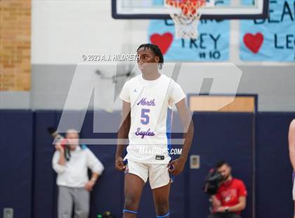 Thumbnail 3 in Truman vs. Olathe North (Phog Allen Invitational) photogallery.
