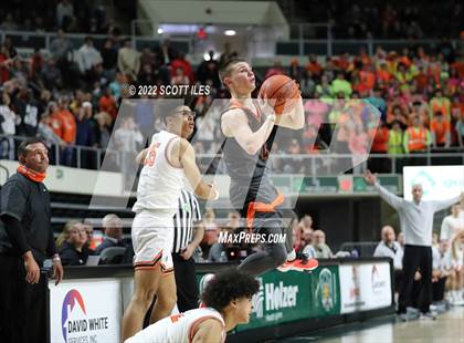 Thumbnail 1 in Waverly vs Heath (OHSAA D2 Regional Final) photogallery.
