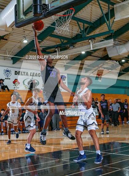 Thumbnail 2 in Elk Grove vs. Sacramento (Adidas Challenge) photogallery.