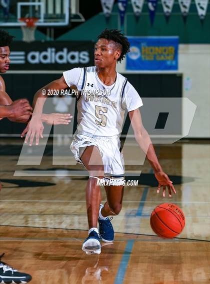 Thumbnail 1 in Elk Grove vs. Sacramento (Adidas Challenge) photogallery.