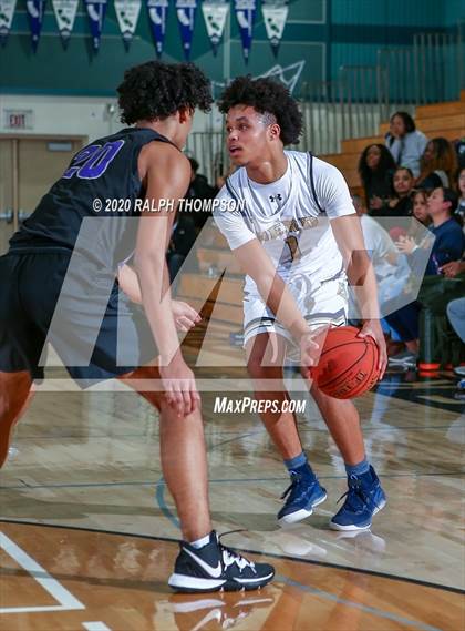 Thumbnail 3 in Elk Grove vs. Sacramento (Adidas Challenge) photogallery.