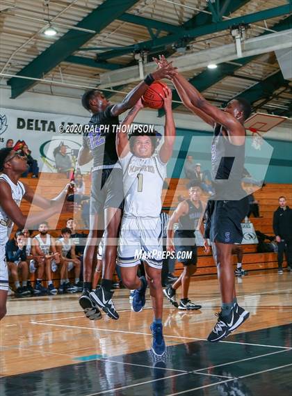 Thumbnail 1 in Elk Grove vs. Sacramento (Adidas Challenge) photogallery.