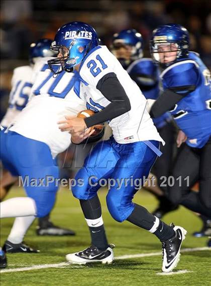 Thumbnail 3 in Detroit vs. Chilton (1A Division 2 Region 3 Area) photogallery.