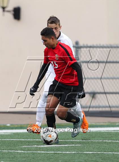 Thumbnail 2 in Taft vs. Crespi (Valley Kickoff Classic) photogallery.