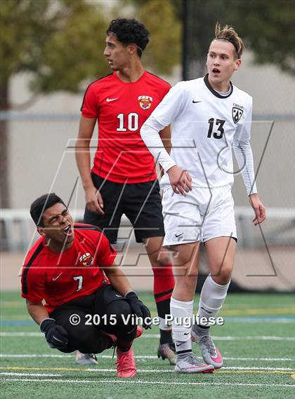 Thumbnail 3 in Taft vs. Crespi (Valley Kickoff Classic) photogallery.