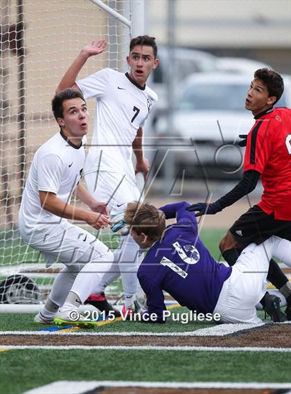 Thumbnail 3 in Taft vs. Crespi (Valley Kickoff Classic) photogallery.