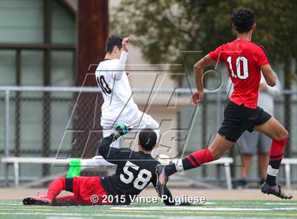 Thumbnail 1 in Taft vs. Crespi (Valley Kickoff Classic) photogallery.