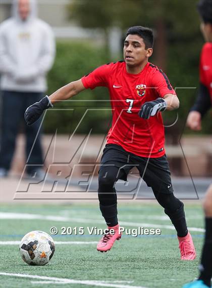 Thumbnail 1 in Taft vs. Crespi (Valley Kickoff Classic) photogallery.