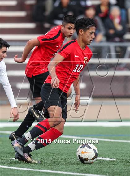 Thumbnail 3 in Taft vs. Crespi (Valley Kickoff Classic) photogallery.