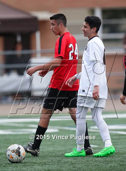 Thumbnail 1 in Taft vs. Crespi (Valley Kickoff Classic) photogallery.