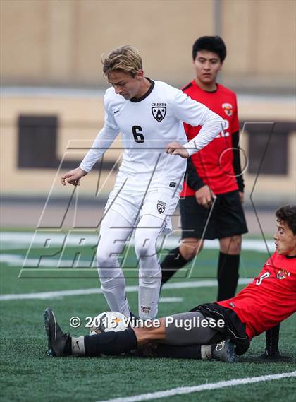 Thumbnail 3 in Taft vs. Crespi (Valley Kickoff Classic) photogallery.