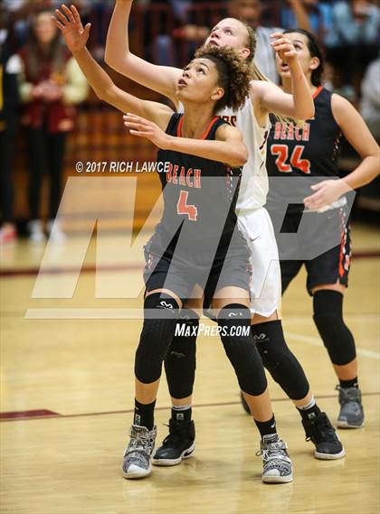 Thumbnail 3 in Huntington Beach @ Esperanza (CIF 1A Semifinal Playoff) photogallery.