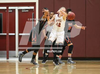 Thumbnail 3 in Huntington Beach @ Esperanza (CIF 1A Semifinal Playoff) photogallery.