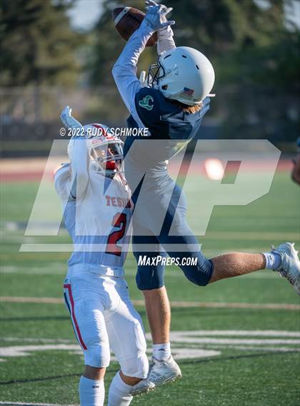 Thumbnail 3 in La Costa Canyon vs Tesoro photogallery.