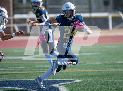 Thumbnail 2 in La Costa Canyon vs Tesoro photogallery.