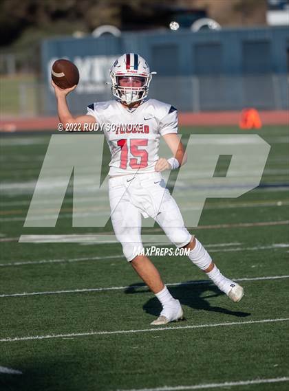 Thumbnail 3 in La Costa Canyon vs Tesoro photogallery.