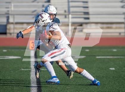 Thumbnail 2 in La Costa Canyon vs Tesoro photogallery.
