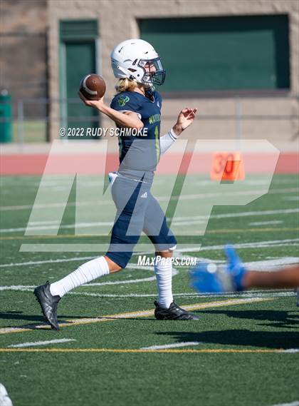 Thumbnail 2 in La Costa Canyon vs Tesoro photogallery.