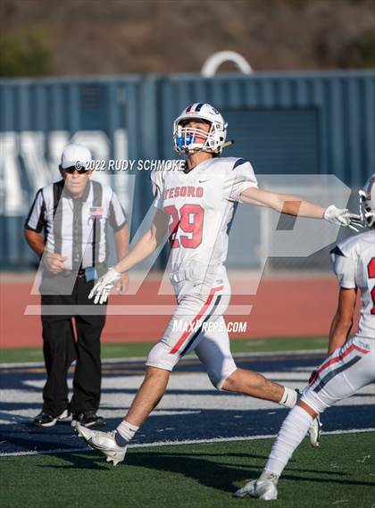 Thumbnail 2 in La Costa Canyon vs Tesoro photogallery.