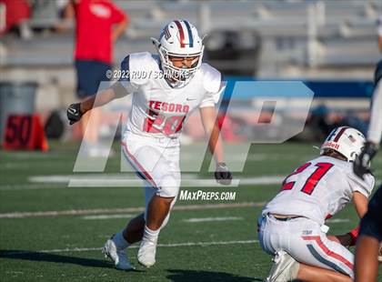 Thumbnail 2 in La Costa Canyon vs Tesoro photogallery.